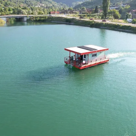 Rent A Boat Lapo Botel
